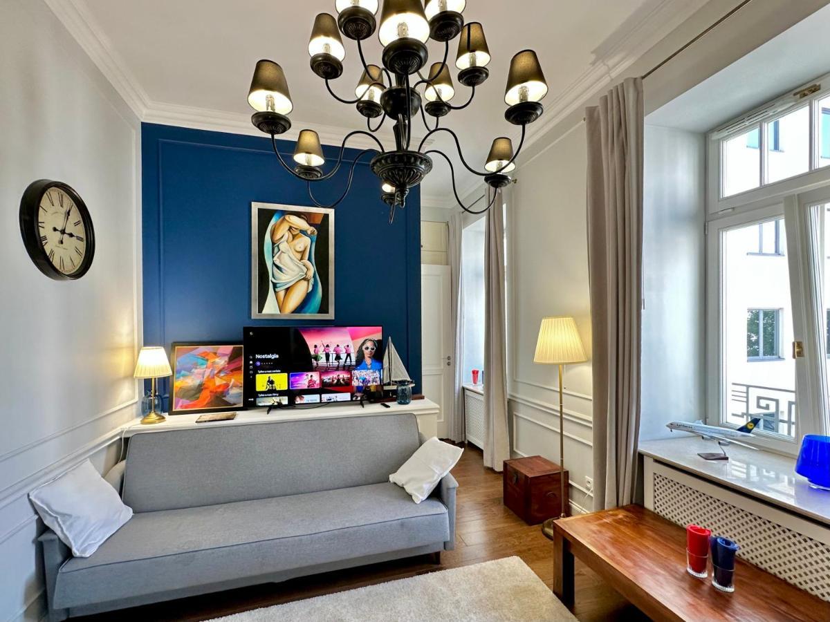 Apartament Decor Metro Wifi 300 Mbs 65Tv Netflix Hbo Warszawa Zewnętrze zdjęcie